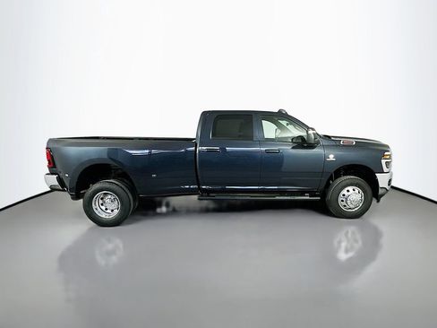 New 2026 RAM 3500 Tradesman AWD/4WD image 8