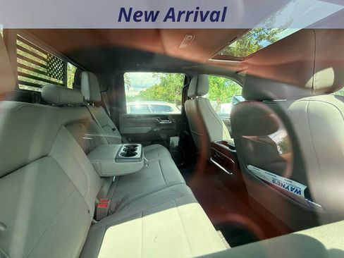 Used 2024 Chevrolet Silverado 2500 LTZ w/ LTZ Premium Package AWD/4WD image 6