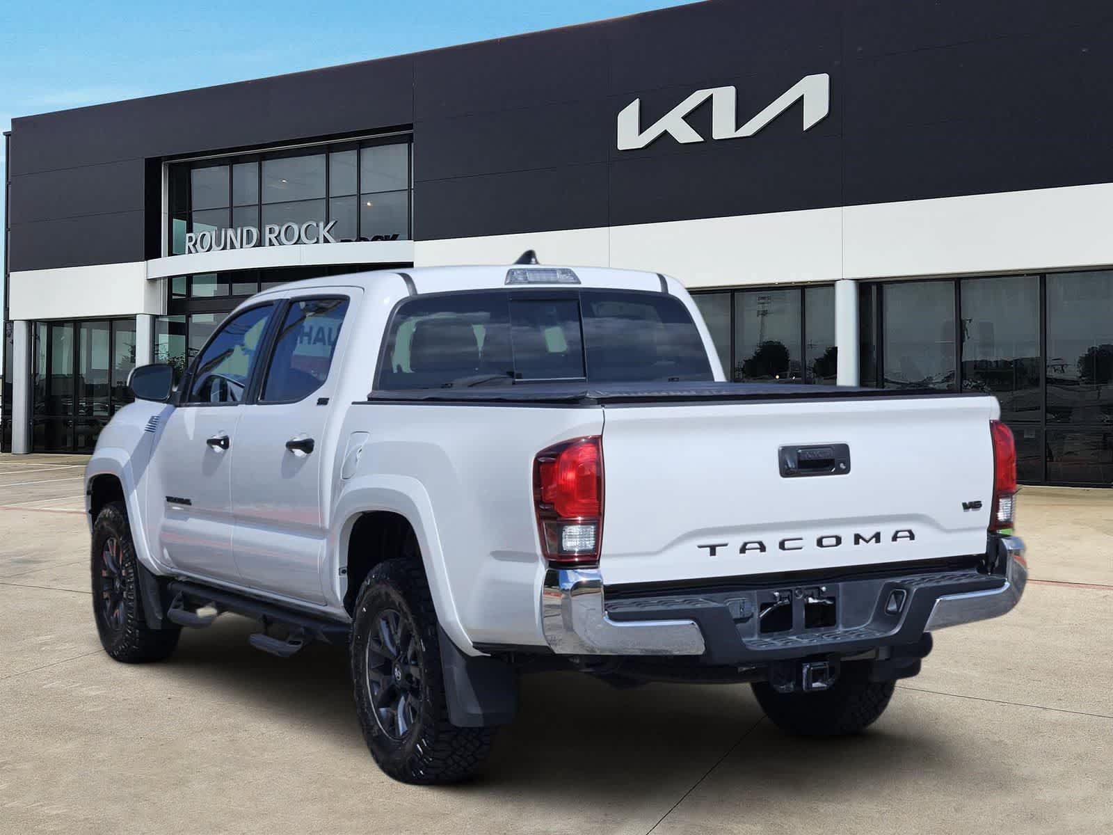 Used 2023 Toyota Tacoma SR5 RWD image 5