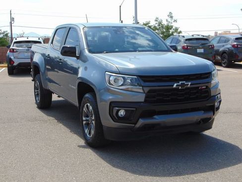 Used 2021 Chevrolet Colorado Z71 w/ Safety Package AWD/4WD image 9