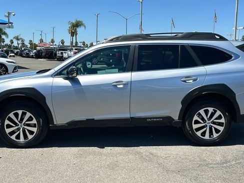 Used 2024 Subaru Outback Premium image 6