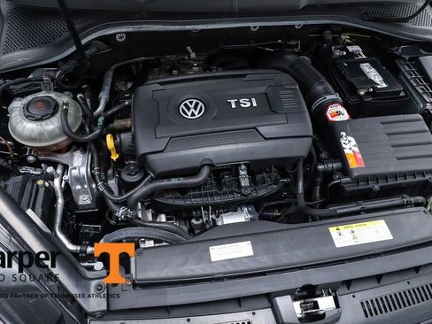 Used 2020 Volkswagen GTI SE FWD image 28