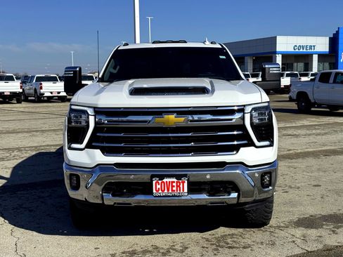 Used 2024 Chevrolet Silverado 3500 LTZ w/ LTZ Convenience Package image 4