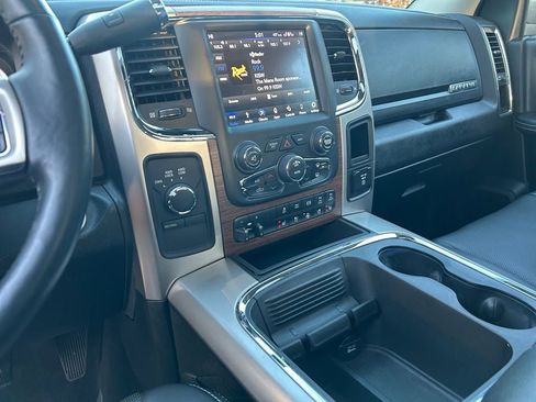 Used 2018 RAM 2500 Laramie w/ Convenience Group image 20