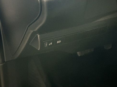 Certified 2023 Toyota Corolla LE FWD image 7