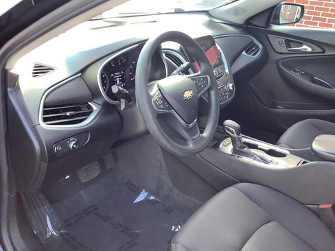 Used 2023 Chevrolet Malibu LT image 11