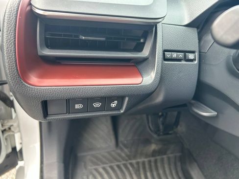 Used 2024 Toyota Prius Prime FWD image 11