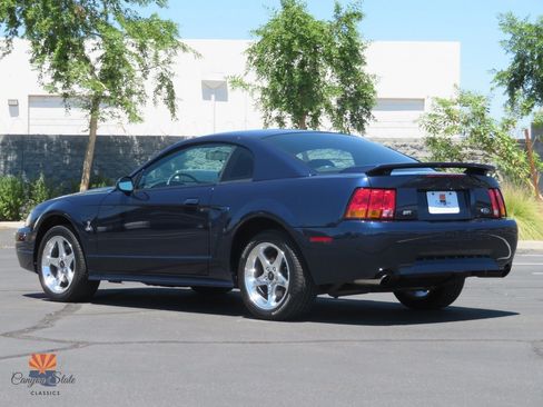 Used 2001 Ford Mustang Cobra RWD image 13