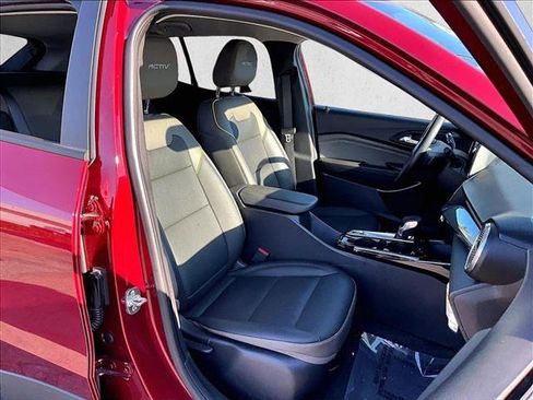 Certified 2024 Chevrolet Trax ACTIV image 7