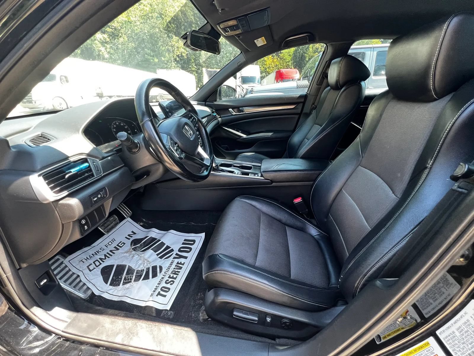 Used 2018 Honda Accord Sport image 9