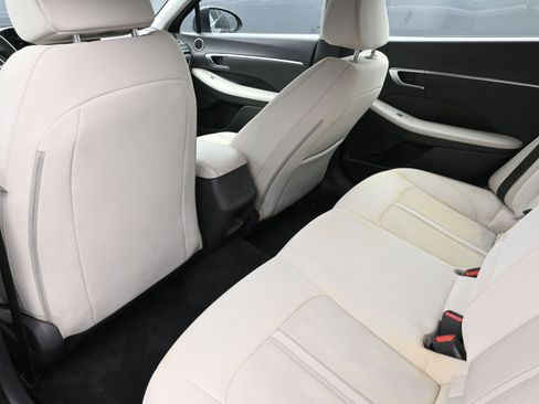 Used 2022 Hyundai Sonata SEL w/ Preferred Accessory Package image 22