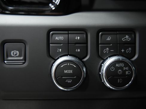 New 2026 GMC Sierra 2500 AT4 w/ AT4 Premium Plus Package image 27