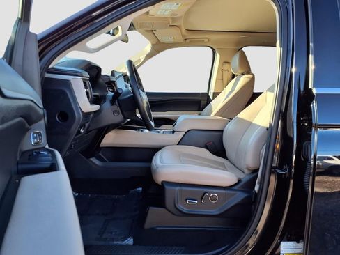 Used 2024 Ford Expedition Max Limited AWD/4WD image 29
