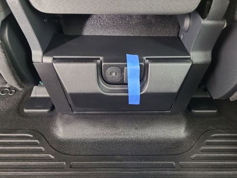 New 2026 Ford F250 XL w/ XL Chrome Package image 16