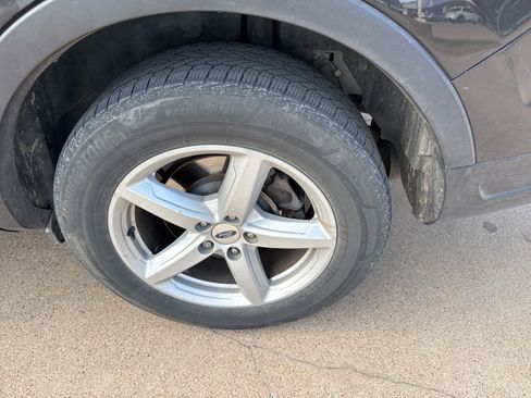 Used 2019 Ford Explorer XLT w/ Equipment Group 202A image 10