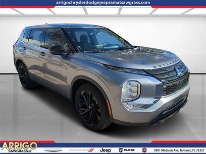 Used 2024 Mitsubishi Outlander SE Black Edition