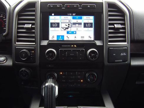 Used 2018 Ford F150 Raptor w/ Equipment Group 802A Luxury image 22