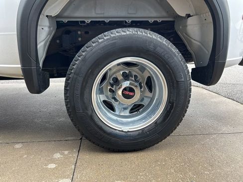 Used 2022 GMC Sierra 3500 Denali w/ Denali Ultimate Package image 8