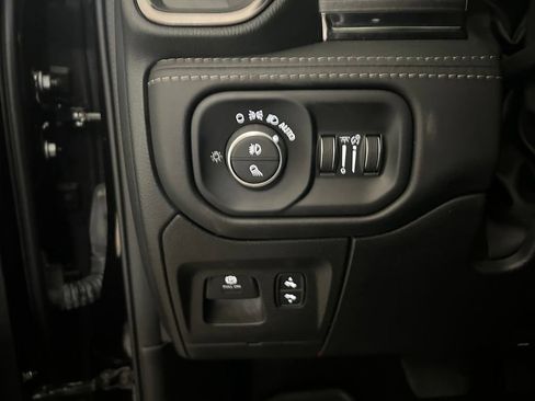 Used 2024 RAM 1500 Limited AWD/4WD image 50