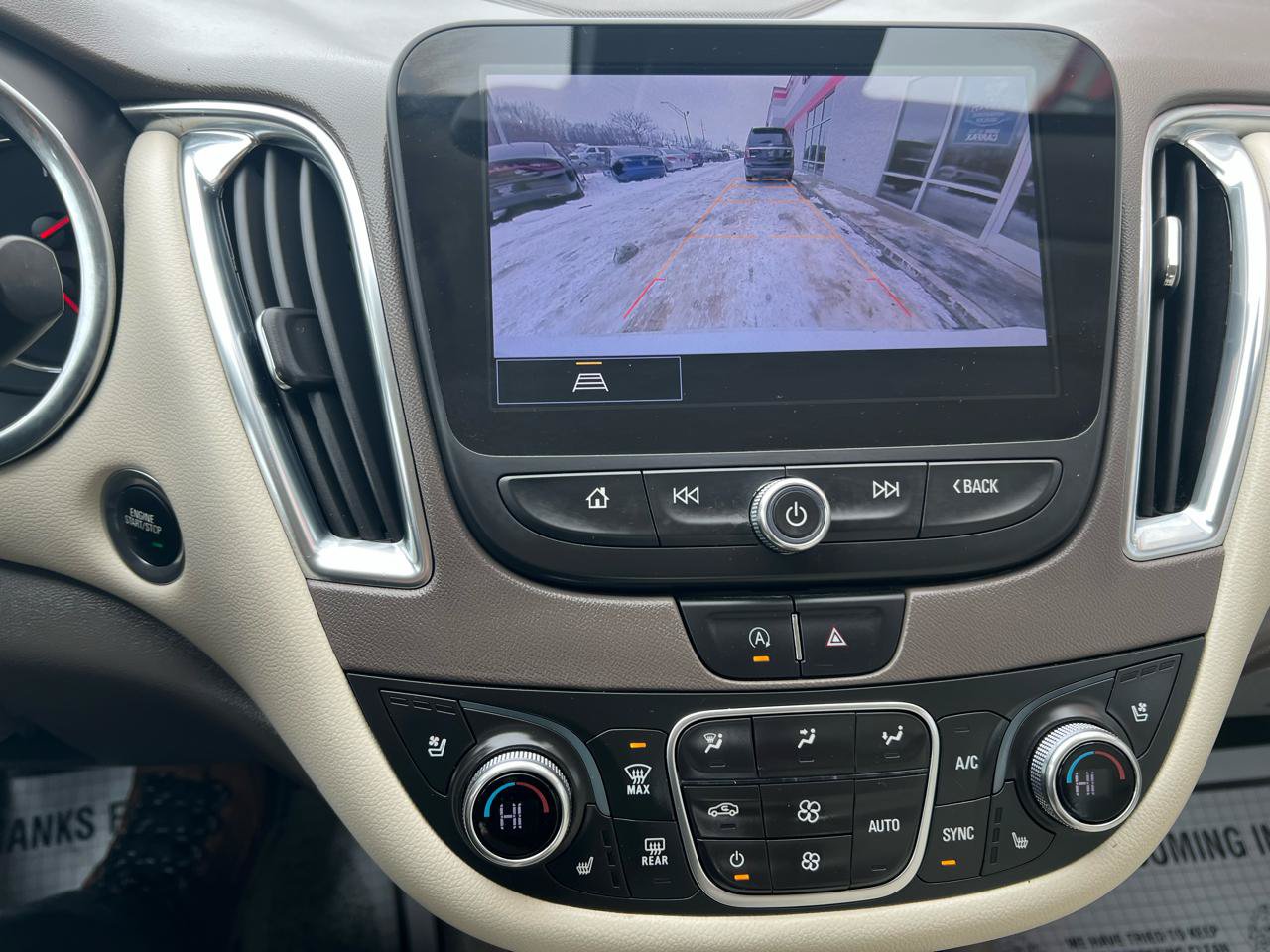 Used 2024 Chevrolet Malibu LT FWD image 21