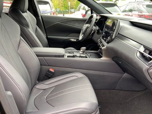 Certified 2023 Lexus RX 350 F Sport w/ Cold Area Package AWD/4WD image 28