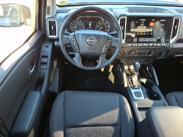 Used 2026 Nissan Frontier SV AWD/4WD image 12