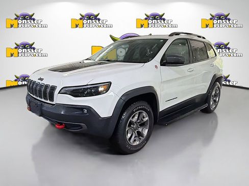 Used 2019 Jeep Cherokee Trailhawk AWD/4WD image 1