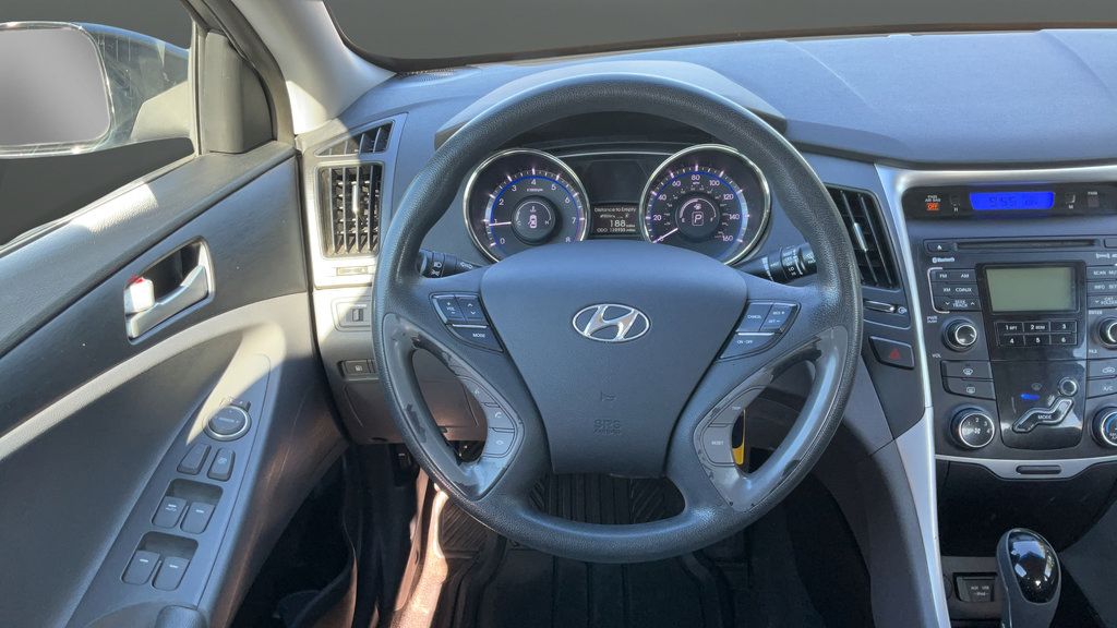 Used 2011 Hyundai Sonata GLS FWD image 20