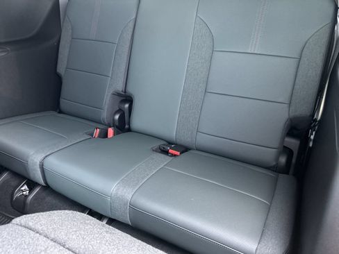 New 2026 GMC Acadia AT4 w/ Luxury Package AWD/4WD image 35