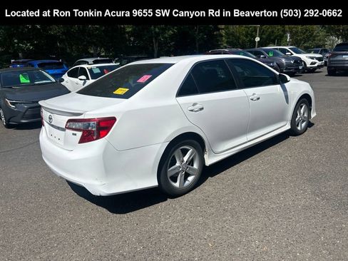Used 2013 Toyota Camry SE FWD image 4