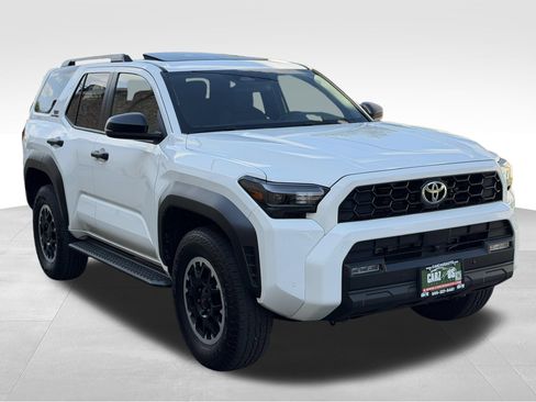 Used 2025 Toyota 4Runner TRD Off-Road AWD/4WD image 3