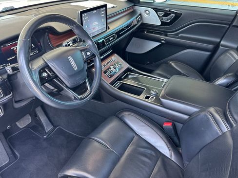 Used 2021 Lincoln Aviator Reserve w/ Equipment Group 202A AWD/4WD image 9