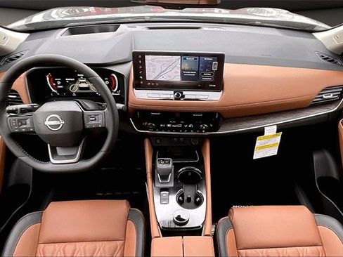 New 2026 Nissan Rogue Platinum w/ Platinum Premium Package image 5