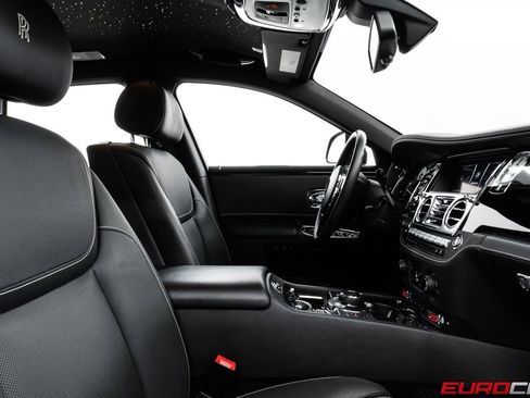 Used 2019 Rolls-Royce Ghost *STARLIGHT HEADLINER * IMMACUL image 33