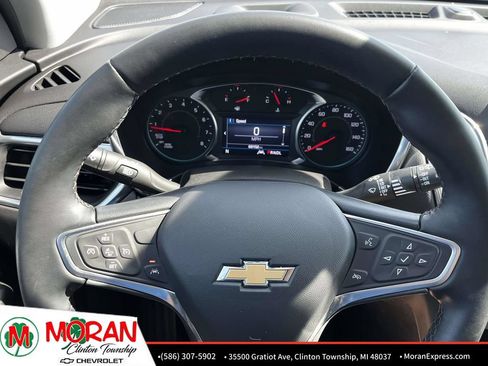 Used 2023 Chevrolet Equinox LT AWD/4WD image 19