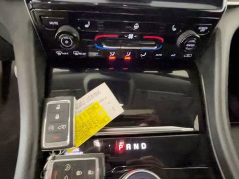 Used 2023 Jeep Grand Cherokee 4WD 4xe image 29