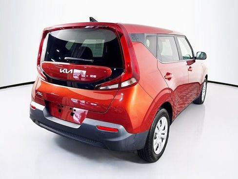 Used 2022 Kia Soul LX FWD image 5