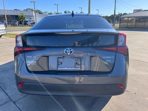 Used 2022 Toyota Prius L Eco image 4