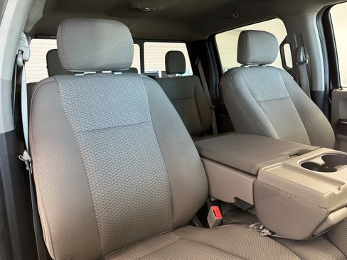 Used 2018 Ford F150 XLT w/ Equipment Group 302A Luxury AWD/4WD image 16