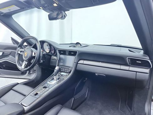 Used 2017 Porsche 911 Carrera 4S image 29