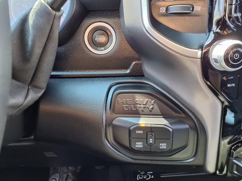 Used 2026 RAM 2500 Big Horn AWD/4WD image 9