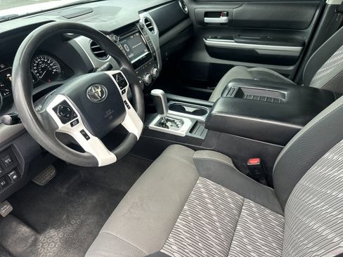 Used 2018 Toyota Tundra SR5 w/ SR5 Upgrade Package image 9