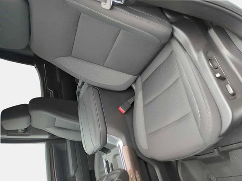 Used 2025 Chevrolet Silverado 1500 LT w/ All Star Edition Plus image 9