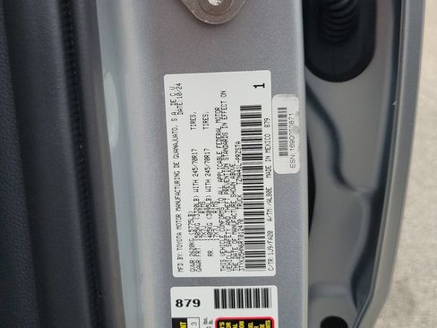 Used 2024 Toyota Tacoma SR RWD image 31