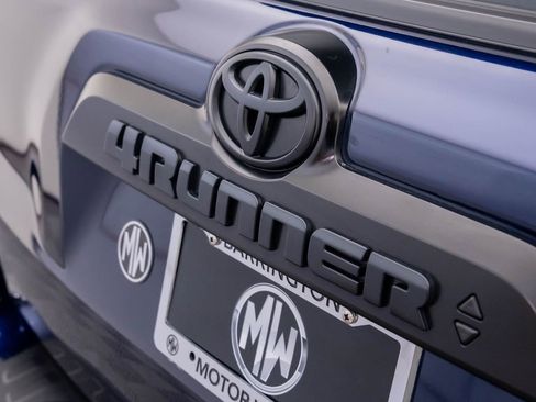 Used 2022 Toyota 4Runner TRD Off-Road Premium image 33