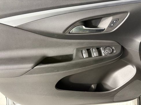 Used 2025 Buick Envista Preferred FWD image 23