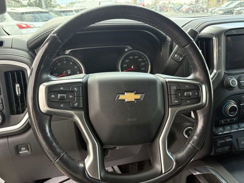 Used 2020 Chevrolet Silverado 1500 LTZ w/ LTZ Premium Package AWD/4WD image 16