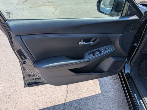 Used 2025 Nissan Sentra SV w/ Trunk Package FWD image 11