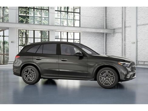 Used 2023 Mercedes-Benz GLC 300 4MATIC image 14