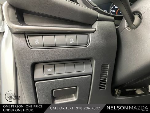 Used 2021 MAZDA MAZDA3 Sedan image 25